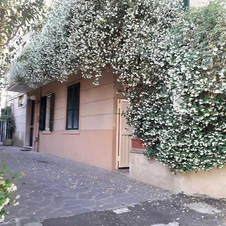 Vatican Garden Flat Apartman