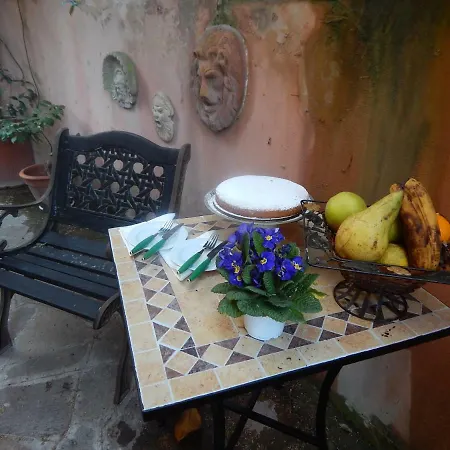 شقة Vatican Garden Flat *